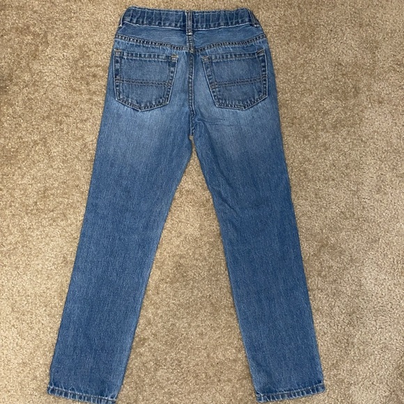 Two pairs of little boys size 7 jeans with adjustable waists. - Picture 10 of 11